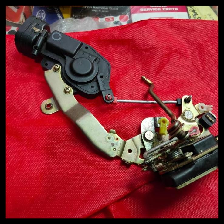 TERBARU DOORLOCK PINTU TENGAH ORIGINAL DAIHATSU TARUNA 