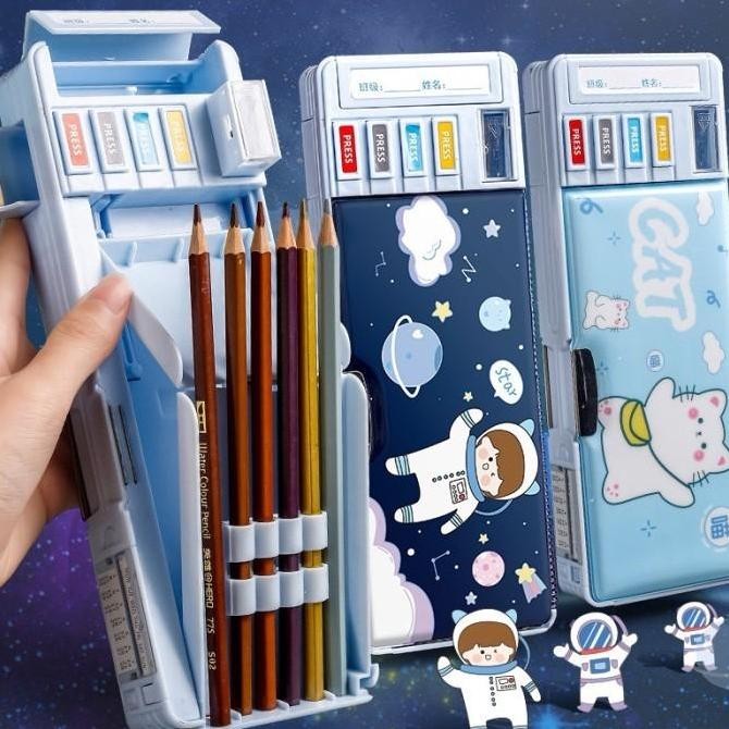 

Matougui - Tempat Pensil Multifungsi Anak Kotak Pensil Tombol Otomatis Dengan Rautan & Kompartemen Rahasia New Stok