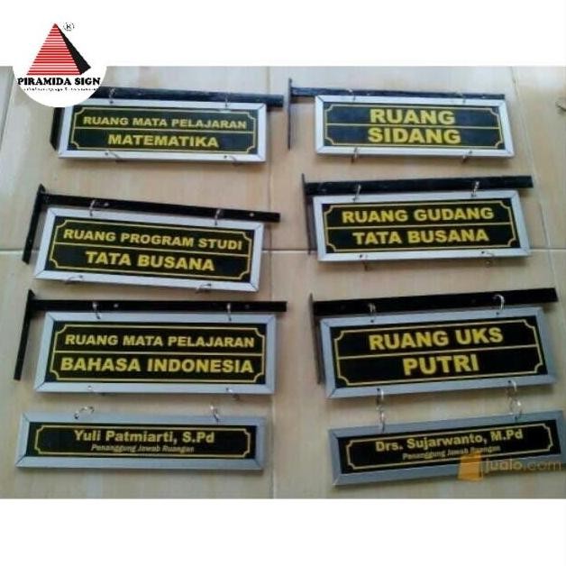 

TERLARIS - sign board gambar papan gantung kelas nama ruangan (akrilik)