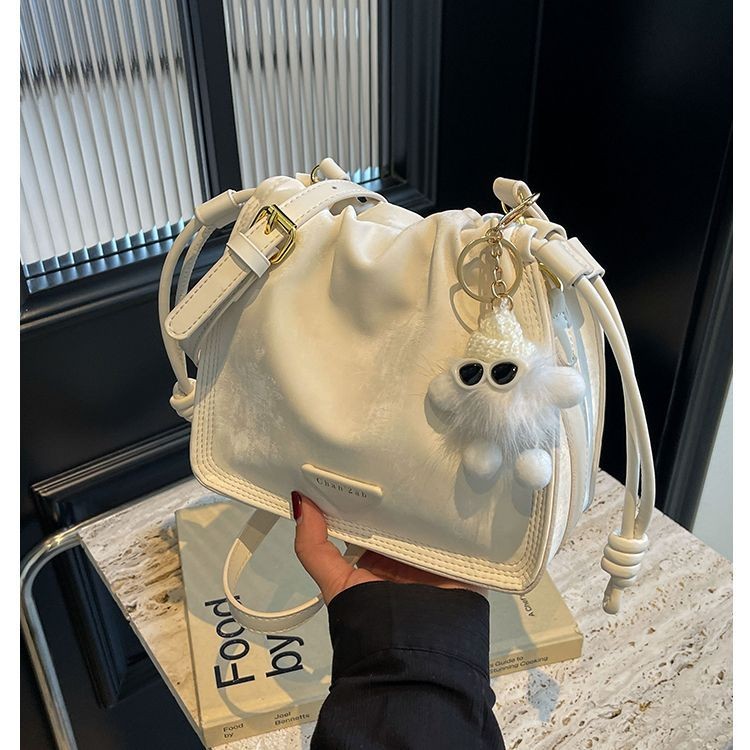 Y2K Box Nest COD Tas bahu tas ember mode tas selempang ceruk ins awan tas kecil