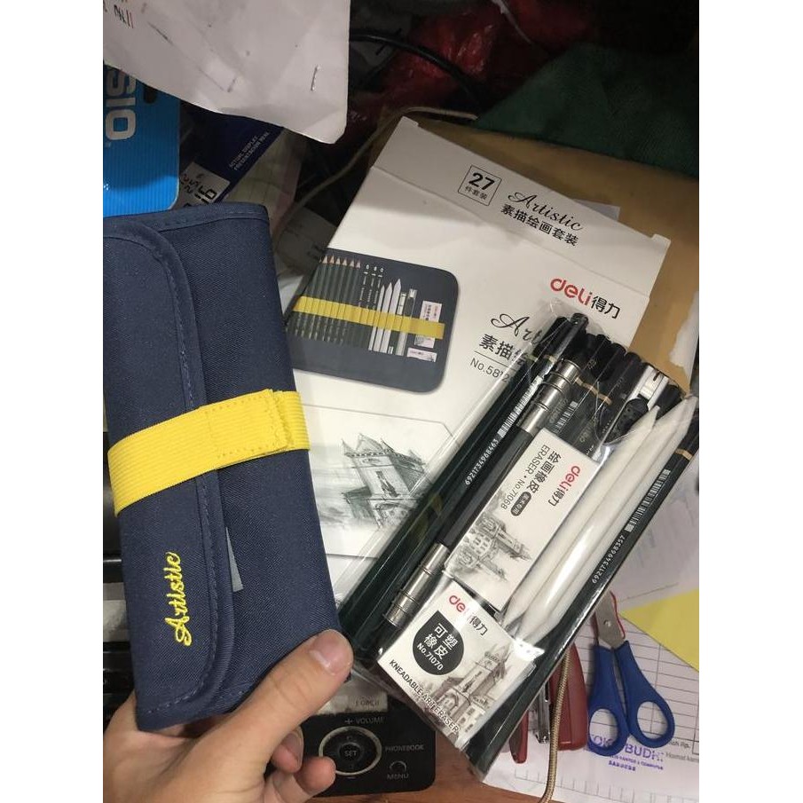 

Pensil Set Deli Plus Tempat Pensil Isi 27 Psc New Stok