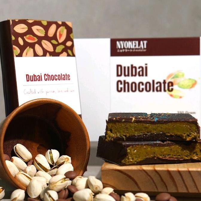 

Coklat Dubai Dark Chocolate Piatachio Kunafa Makanan Cemilan Coklat Food Snack