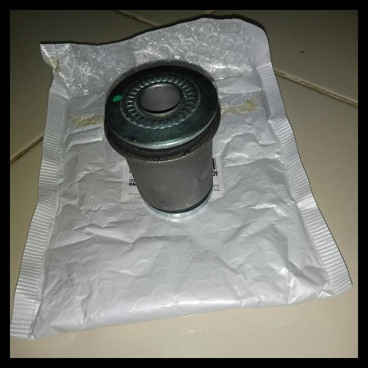 DISKON BUSHING LOWER ARM HIACE COMMUTER BIG