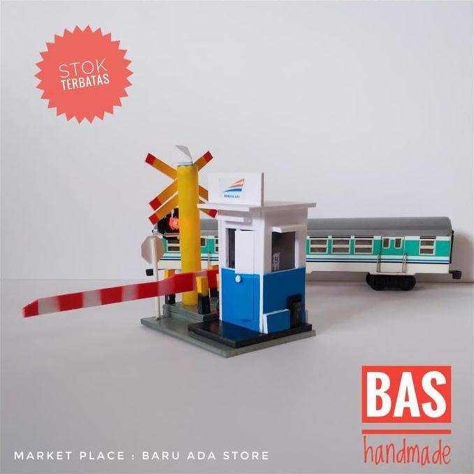 MINIATUR PALANG PINTU KERETA API PJL LAMPU POS PENJAGA MAINAN EDUKASI PS