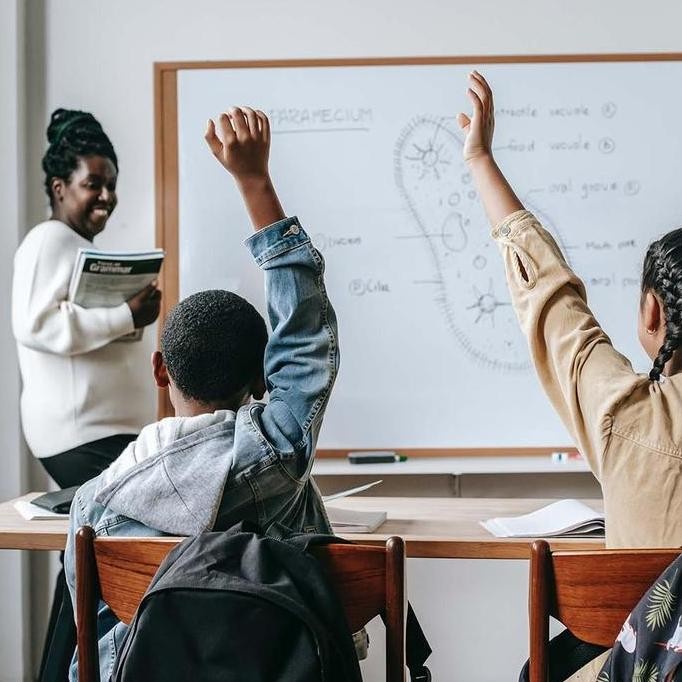 

Whiteboard Magnetic 120X240 Ecosave Papan Tulis Ori ( Papan Tulis Gantung Tempel White Board Magnetik Ecosave ) New Stok