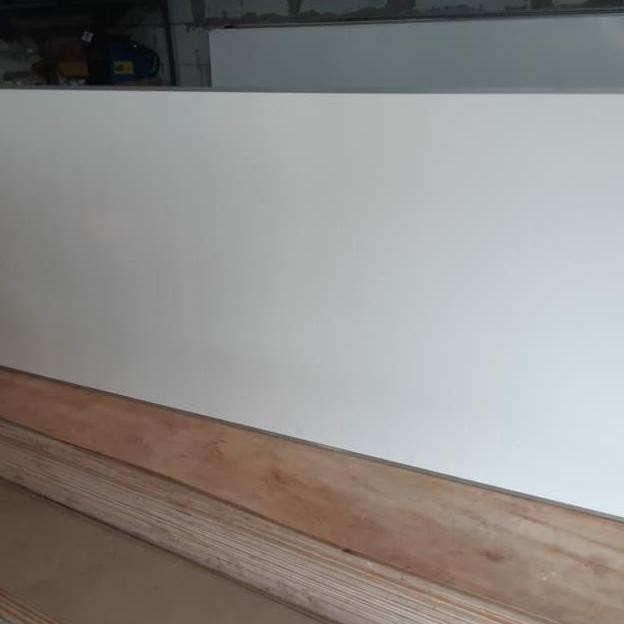 

Whiteboard Magnetik 120 X 240 Cm New Stok