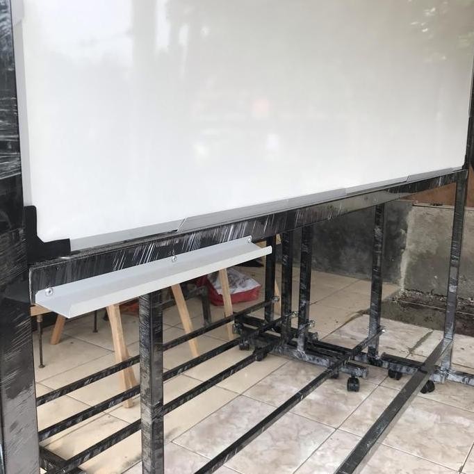 

Whiteboard Standing Double Face 70X100 New Stok