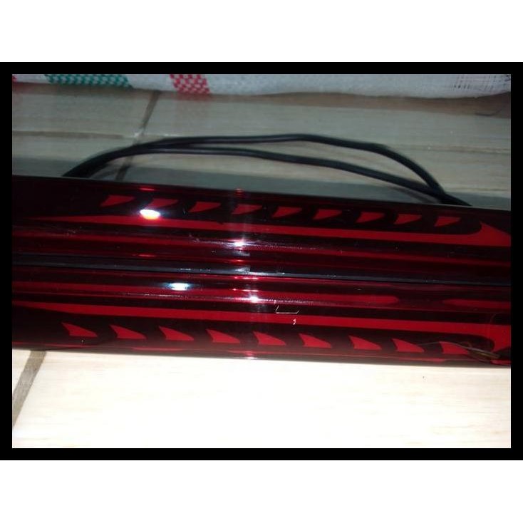 GRATIS ONGKIR LAMPU REFLEKTOR REAR BUMPER LAMP LED MATA KUCING BELAKANG MOBIL AYLA 