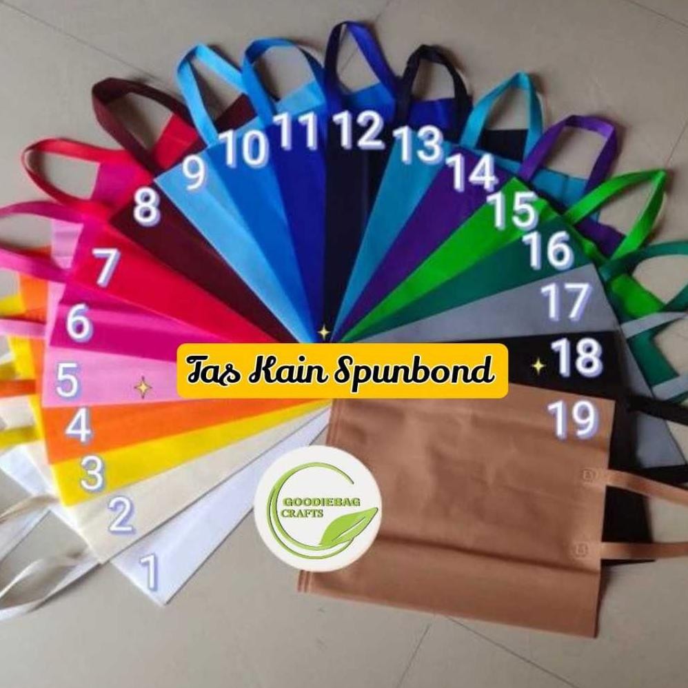

OKK-1520 Cuci Gudang Lusinan Tas Spunbond Goodie Bag 38x45x10 30x40x10 25x35x10 20x26x10 Paperbag Kain Totebag Souvenir Original Hemat