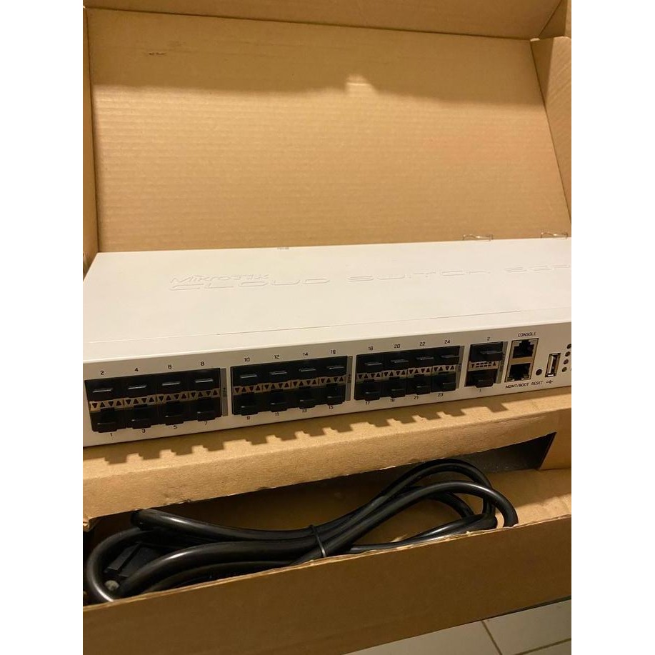 Crs326 24S 24S+ 2Q+ Rm /  Crs326-24S+2Q+Rm / Mikrotik Crs 326 New Stok