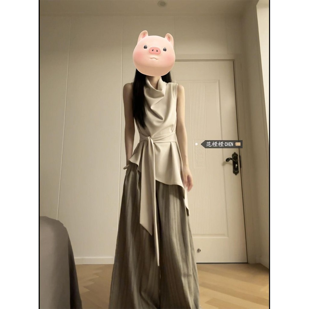 Set Atasan Tanpa Lengan Wanita dan Celana Kaki Lebar Pinggang Tinggi