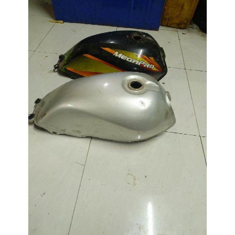 TANGKI MEGAPRO HIU/MEGAPRO LAMA
