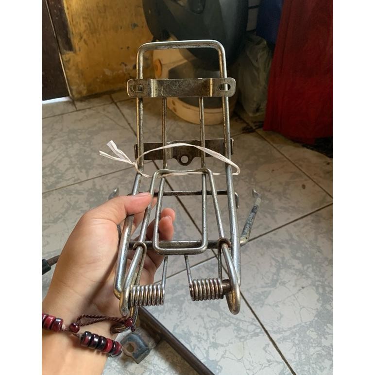 rak jepit depan astrea grand original