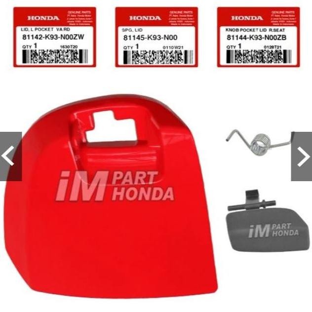 81142-K93-N00ZH 81144-K93-N00ZB 81145-K93-N00 Lid Pocket Per Knob Tutup Charger Scoopy eSP K93 Merah