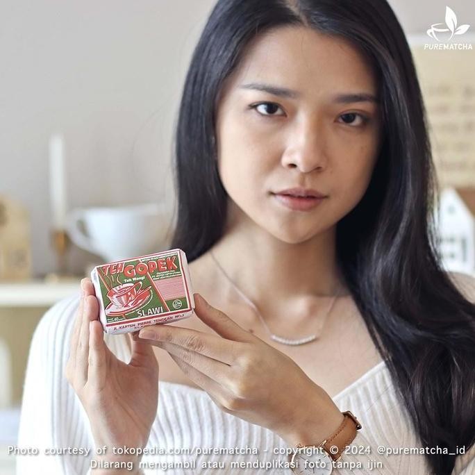 

Teh Solo - Teh GOPEK SLAWI 1 Bal (1pcs x 10) Teh Tubruk Asli Indonesia Teh Hijau Melati Green Tea Indonesian Heritage Javanese Tea KM