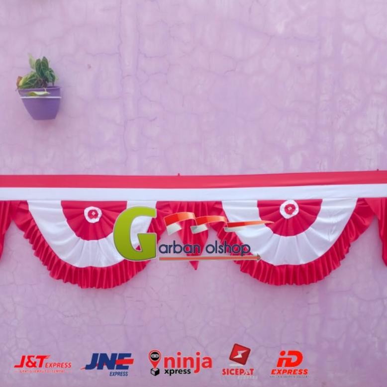 

Bendera Beckrond Matahari 10Glombang Stock