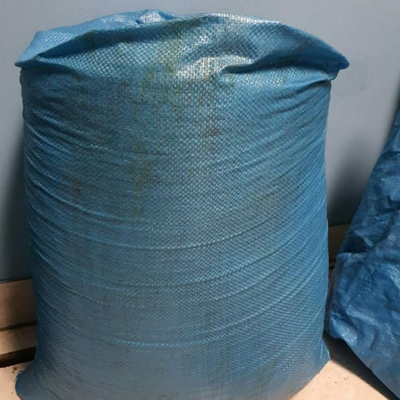

GARAM KROSOK LOKAL GARAM IKAN KARUNGAN 25KG Nugi