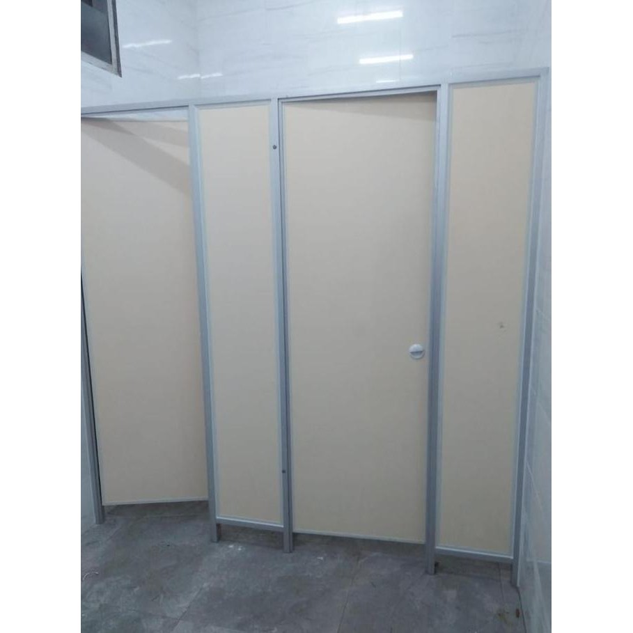 Partisi Kubikal Toilet Pvc Dan Aluminium Pesanan Bu Ria