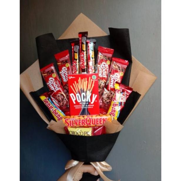 

Buket Snack bucket wisuda Pocky Silverqueen Nugi