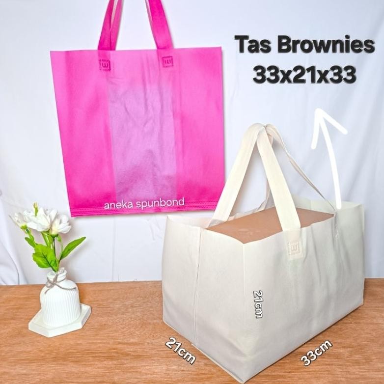 

Goodiebag Bakery 33x21x33 Tas Spunbond Brownies premium Nugi