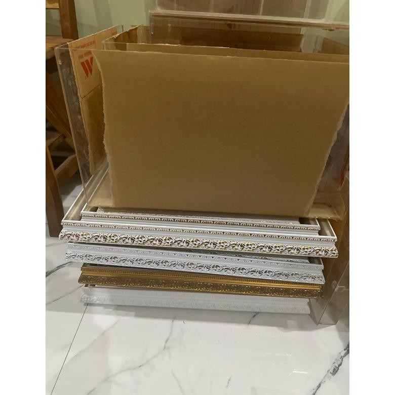 

Acrylic Box Seserahan Isi 3 Set Dengan Baki Motif Ukir Batik Nugi