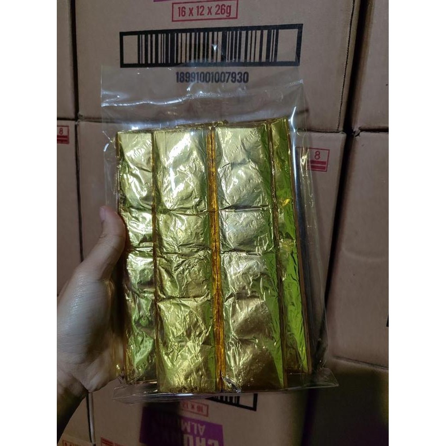 

Cokelat SilverQueen Foil 25gr & 55gr Isi 7pcs - Cashew Mete Snack Coklat Promo Termurah