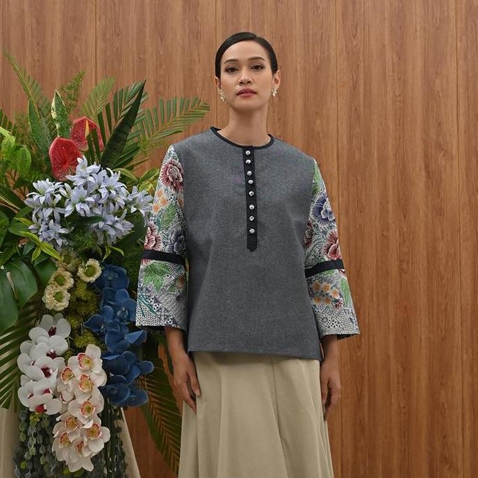 NONA RARA - Winny Encim T3640, Baju kerja blouse batik wanita modern