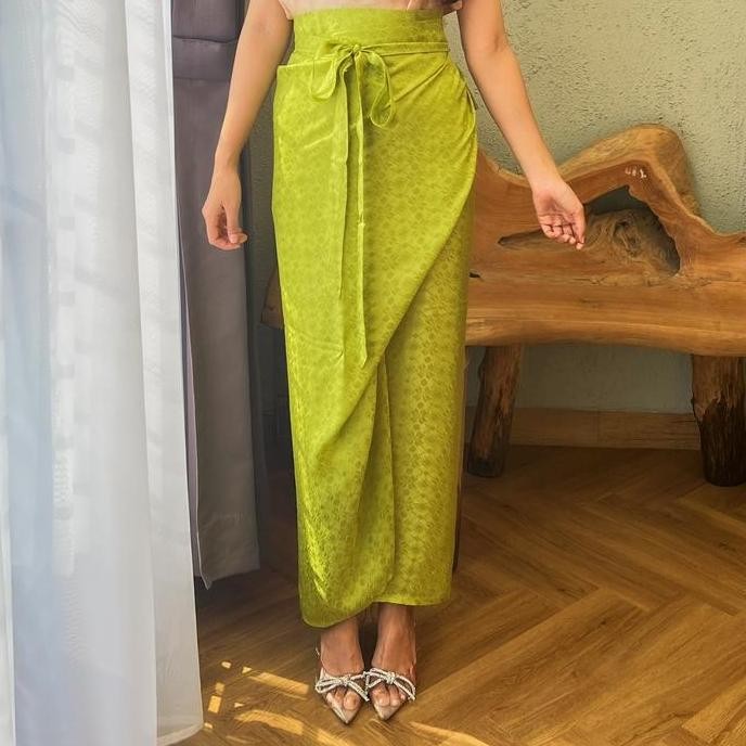 Lausboutique-Rok Sarung Viscose Polos-Rok Wanita Batik Lilit