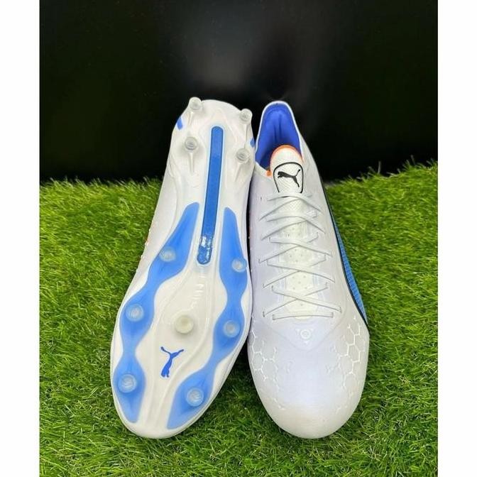 Sepatu Bola Puma King Ultimate White Blue FG Terlaris