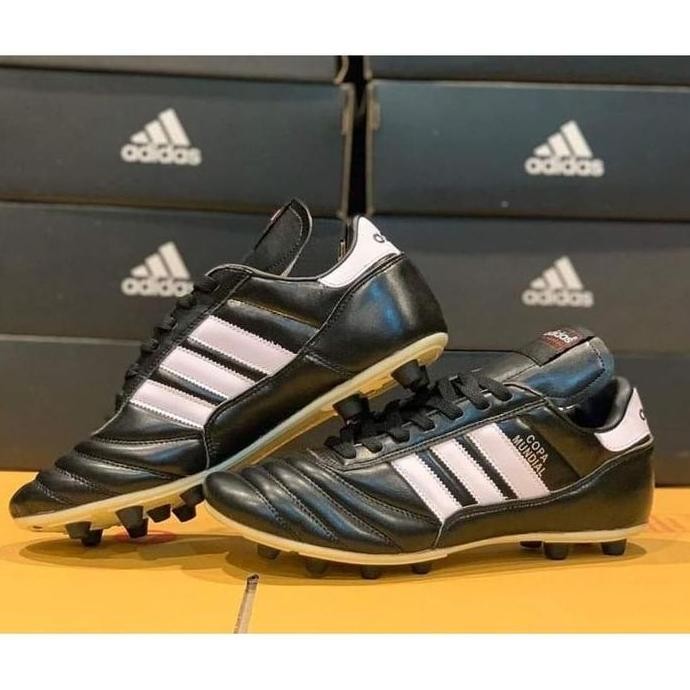 Sepatu Bola Adidas Copa Mundial Black White Terlaris