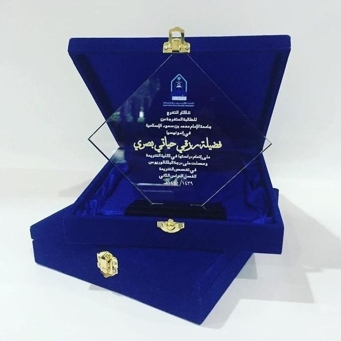 

Baru Box plakat bludru, jual box plakat murah, grosir box plakat