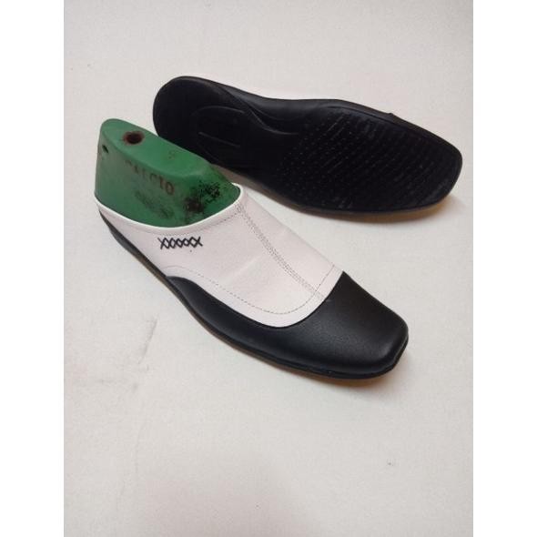 DB25>> Bally slop bustong hitam putih/slop habib Bahar sepatu sendal bustong pria