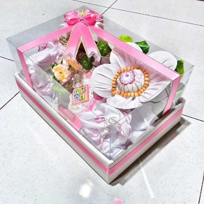 

Seserahan Box Xl Isian Lengkap Full Hias Bunga Dengan Tutup Mika Sesuai Foto Ulang Tahun Pernikahan Hadiah Hadiah Kado Hampers Cewek Ultah Pouch