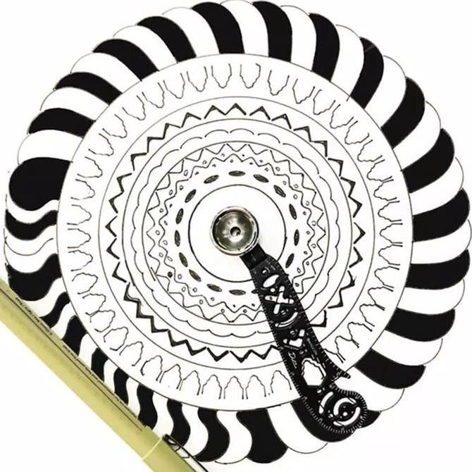 

Multifunctional Drawing Curved Ruler Compass Protractor for Designers