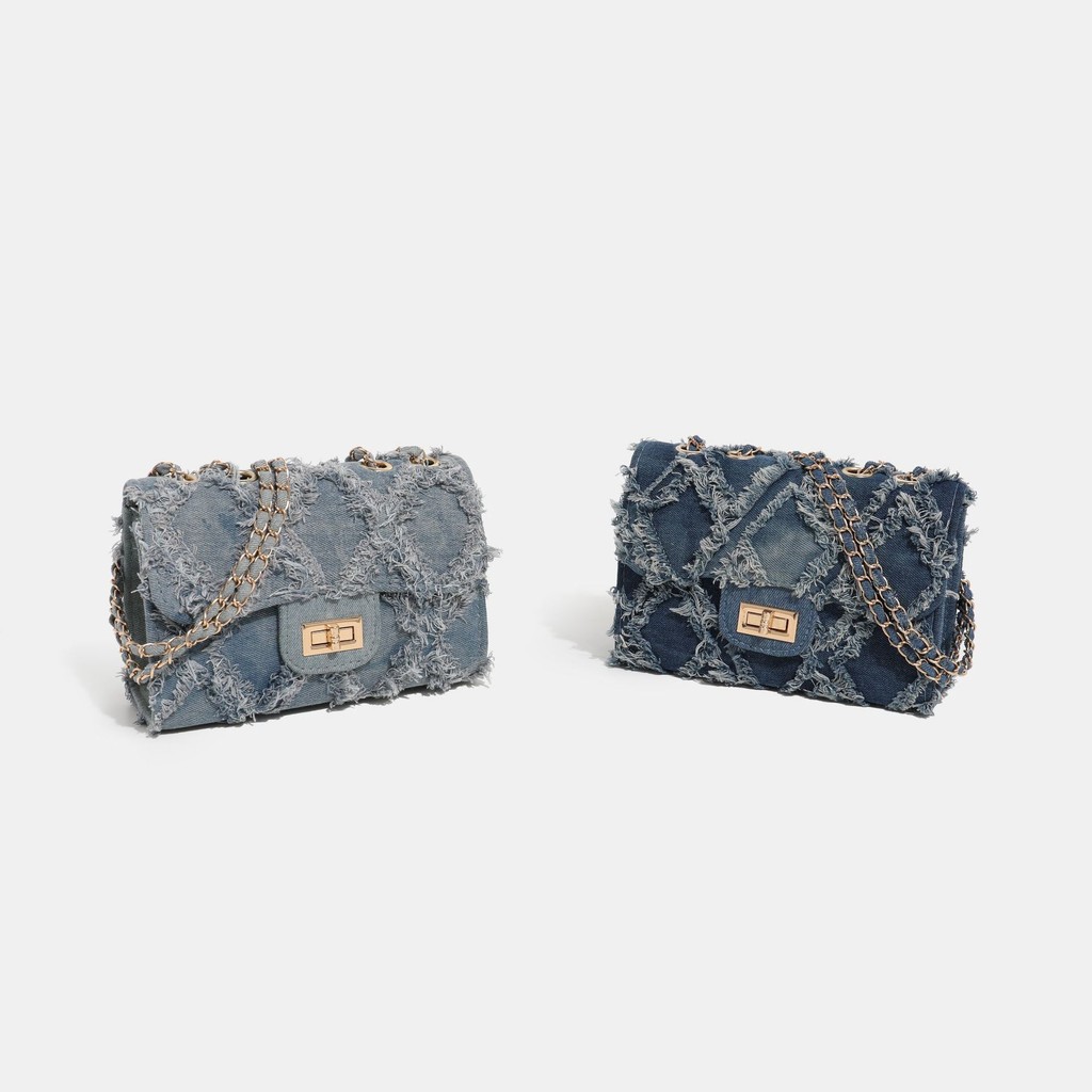 Super Popular Little Chanel Style Ripped Denim Bag for Women2024New Fashionable Diamond Small Square