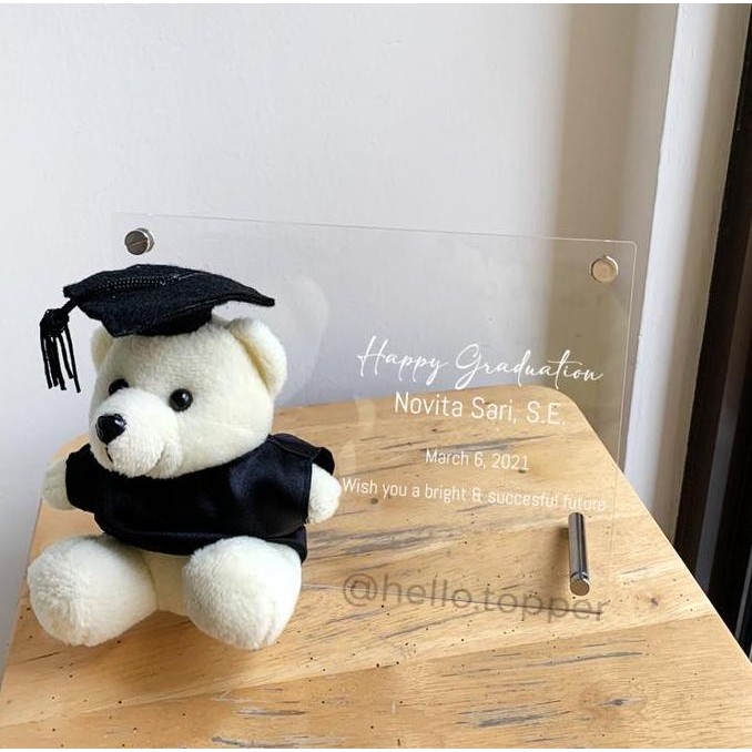 

Custom Gift Graduation Akrilik | Hadiah Wisuda| Akrilik Gift Beruang