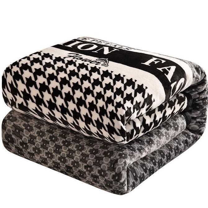 Selimut Bulu Halus Jumbo 200X230 Motif Dewasa Abstrak List Super Tebal Asriyasashii Berkualitas Kado