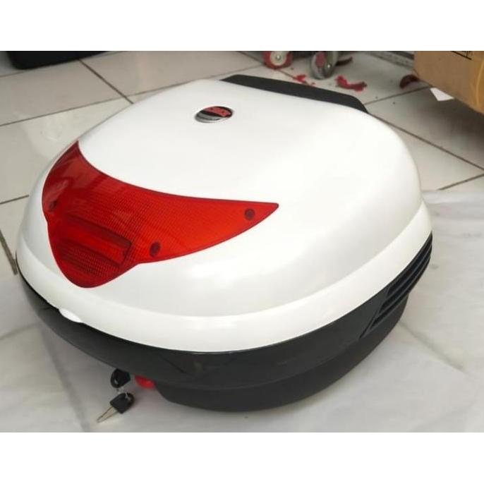 box motor belakang kmi 688 putih