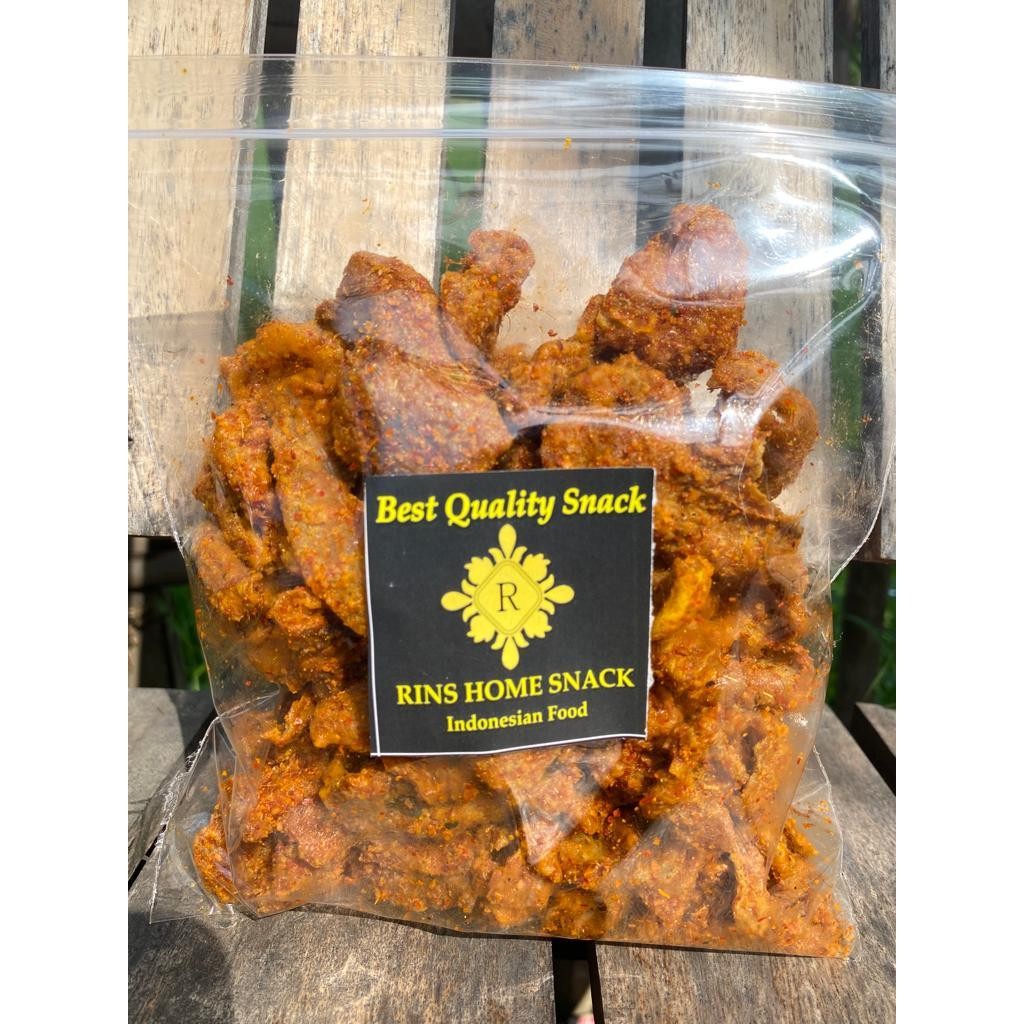 

Kulit Ayam Krispy Pedas Daun Jeruk 100Gr Berkualitas