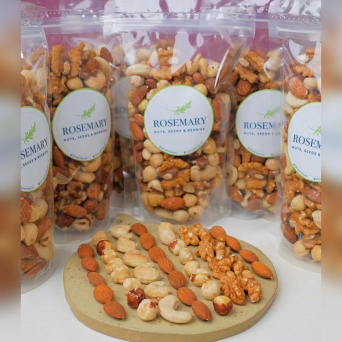 

Mix Nut - NuttyCrunch Makanan snack vegan