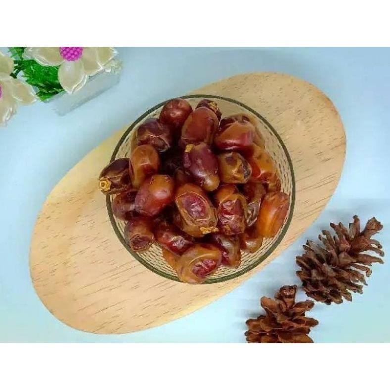 

Flash Sale - KURMA KHALAS 1kg / KURMA KHALAS / KURMA MURAH / KHALAS AL SAAD / KURMA KHALAS !