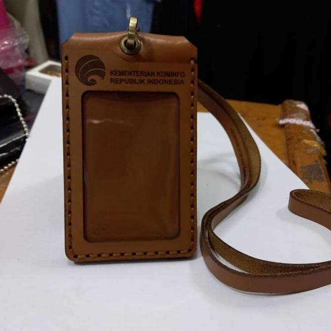 

Nametag Id Card Holder Kominfo (Asli Kulit)