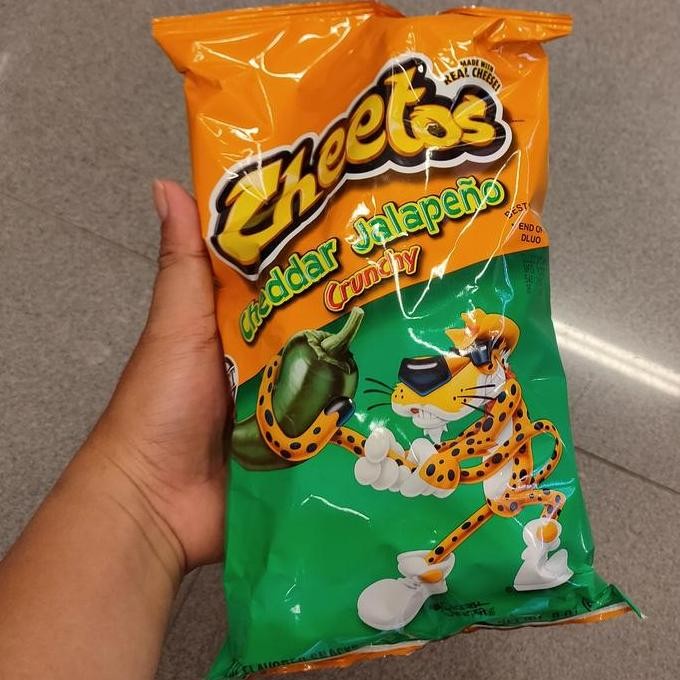 

JB cheetos cheddar jalapeno crunchy 226gr None