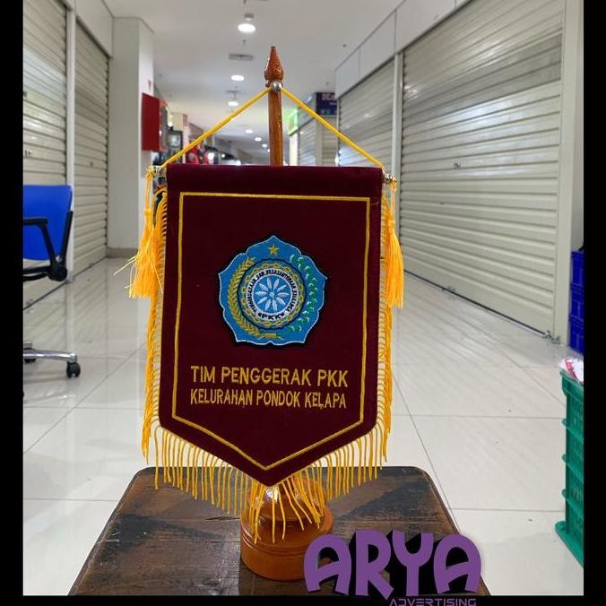 

READY STOCK BENDERA MEJA VANDEL PKK+TIANG KAYU MEJA (BERKUALITAS!!!) !!!!!