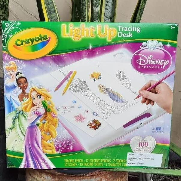 

Crayola Princess Light Up Tracing Desk