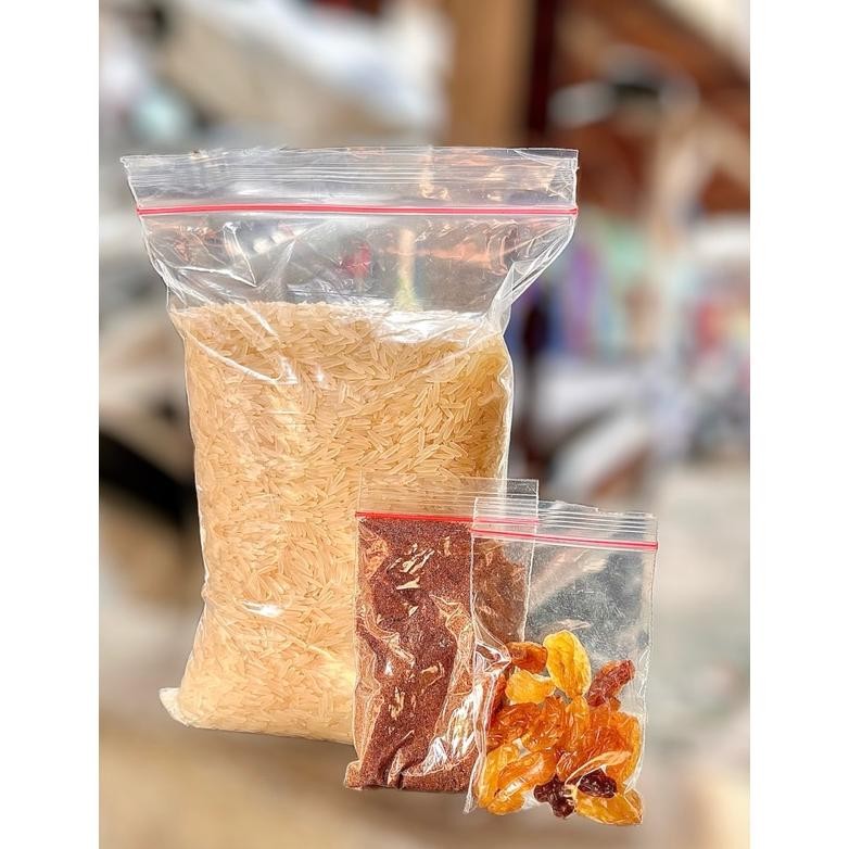 

Paket Nasi Kebuli beras Basmati 1 kg + bumbu dan kismis aSt