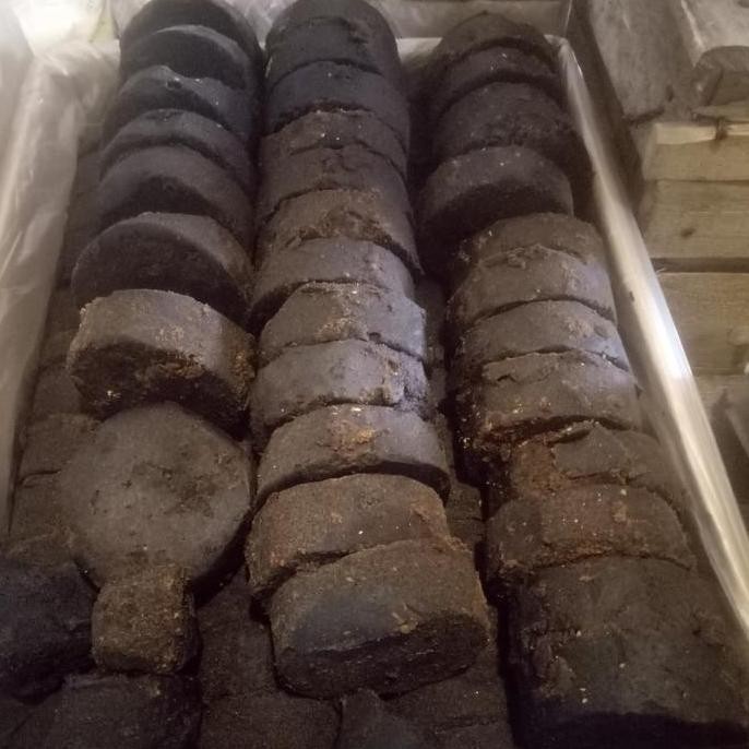 

Baru Gula Merah Hitam Cap Bawang 1kg - Gula Aren Kental Tradisional