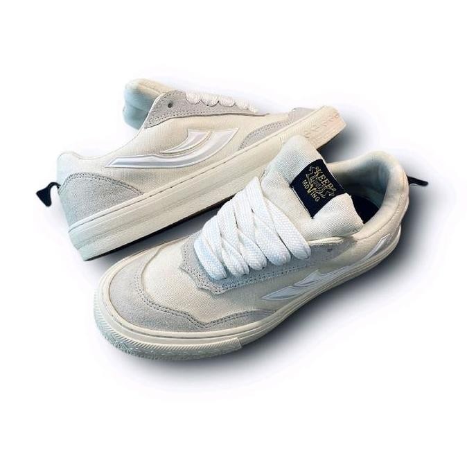 Grosir Sepatu Wanita Pria Xia Skate Broken Canvas Casual Shoes Sneakers Sport Tanpa Hak Hitam Dasar 