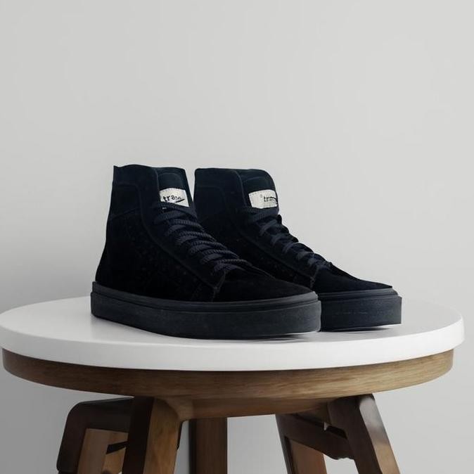 Grosir Tragen Footwear - Scarlet High Full Black Sepatu Pria Sneakers Casual Kasual Shoes Snekers