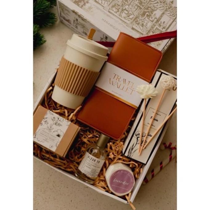 

Ready Harwich Hampers Natal Christmas New Year Gift Parcel Kado Tahun Baru